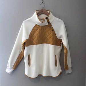 Sweater/Sheatshirt